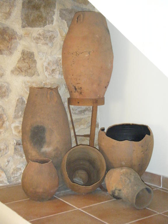 Hostal Restaurante La Muralla Oña 外观 照片